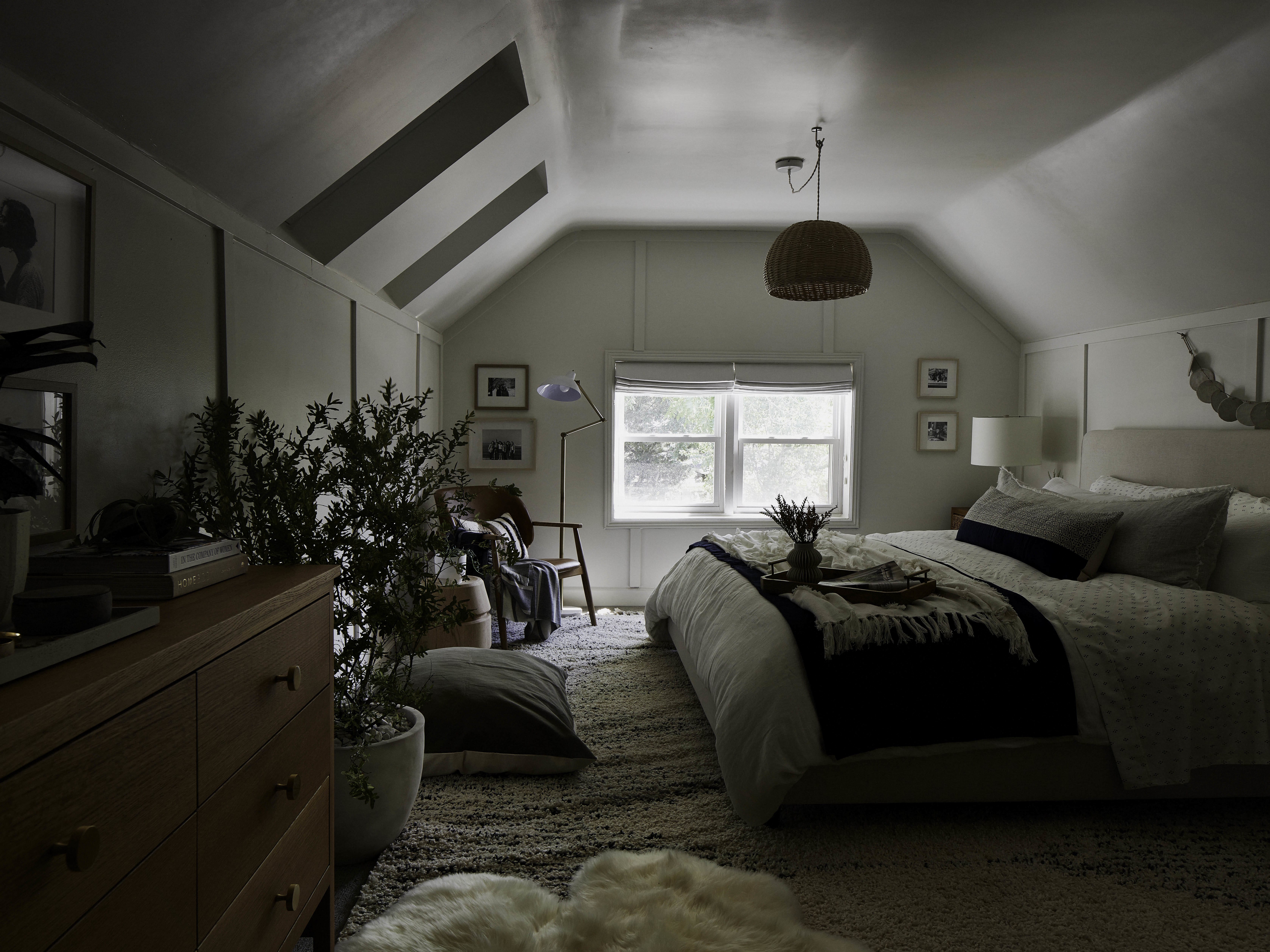 Darkened-bedroom.jpg#asset:6021